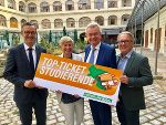 Franz Suppan (ÖBB), Barbara Muhr (Holding Graz), LR Anton Lang und Peter Gspaltl (Verbundchef, v.l.) © Land Steiermark Franz Suppan (ÖBB), Barbara Muhr (Holding Graz), LR Anton Lang und Peter Gspaltl (Verbundchef, v.l.) © Land Steiermark