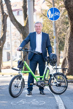 LH-Stv. Anton Lang hat mittlerweile zehn Radverkehrskonzepte in die Umsetzung gebracht. © Land Steiermark/Streibl LH-Stv. Anton Lang hat mittlerweile zehn Radverkehrskonzepte in die Umsetzung gebracht. © Land Steiermark/Streibl