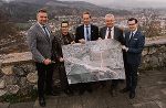 Landesbaudirektor Andreas Tropper, Landtagsabgeordnete Cornelia Izzo, Bürgermeister Fritz Kratzer, Verkehrsreferent LH-Stv. Anton Lang und Landtagsabgeordneter Stefan Hofer (v.l.). © Land Steiermark/Resch Landesbaudirektor Andreas Tropper, Landtagsabgeordnete Cornelia Izzo, Bürgermeister Fritz Kratzer, Verkehrsreferent LH-Stv. Anton Lang und Landtagsabgeordneter Stefan Hofer (v.l.). © Land Steiermark/Resch